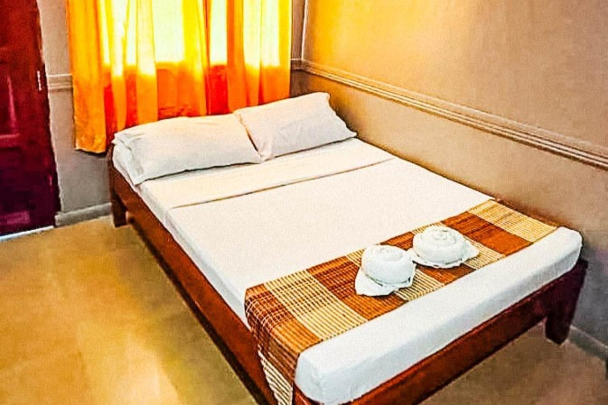 Mbg Travellers Inn Powered By Cocotel Puerto Princesa Phòng bức ảnh