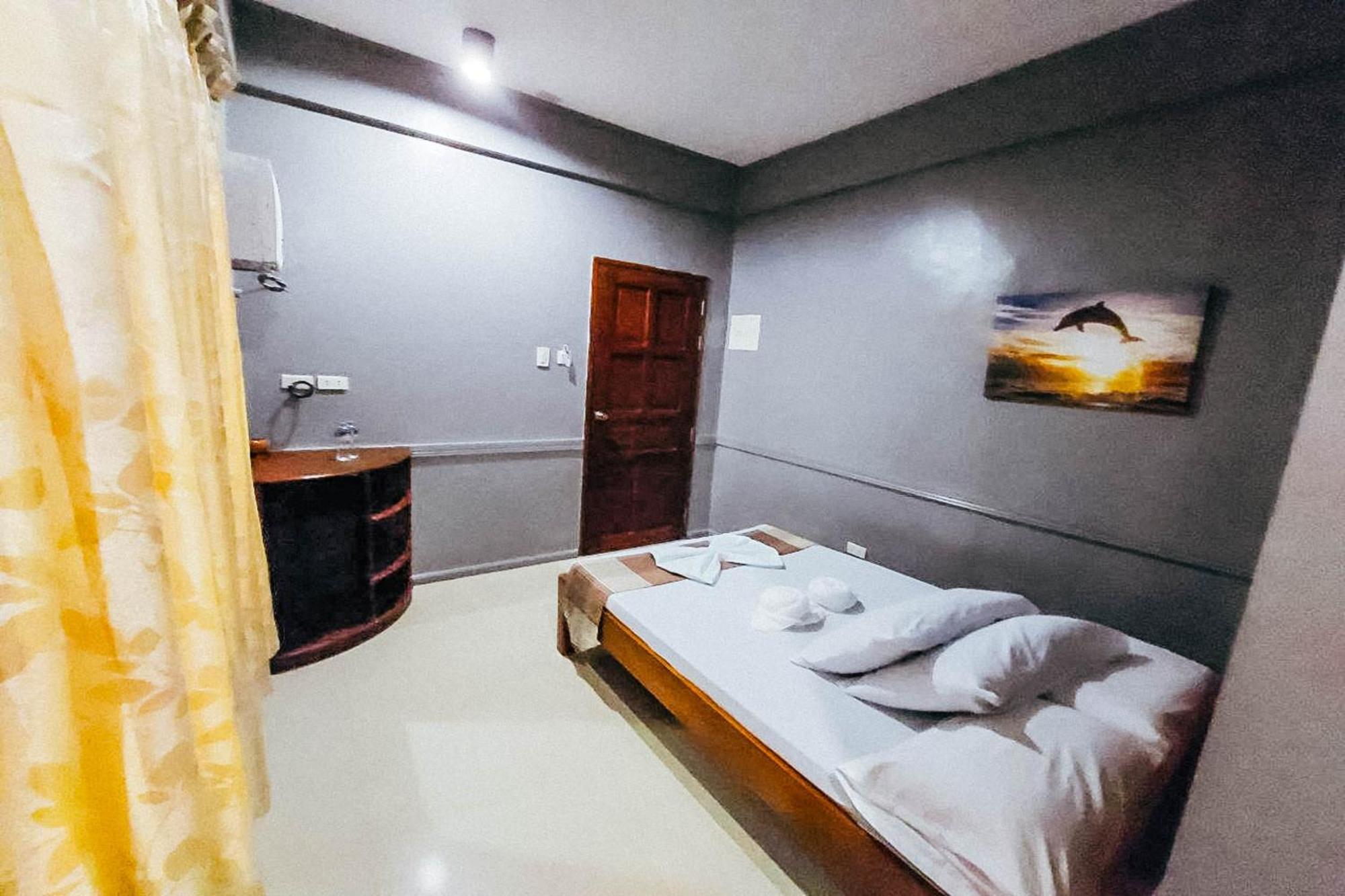 Mbg Travellers Inn Powered By Cocotel Puerto Princesa Phòng bức ảnh