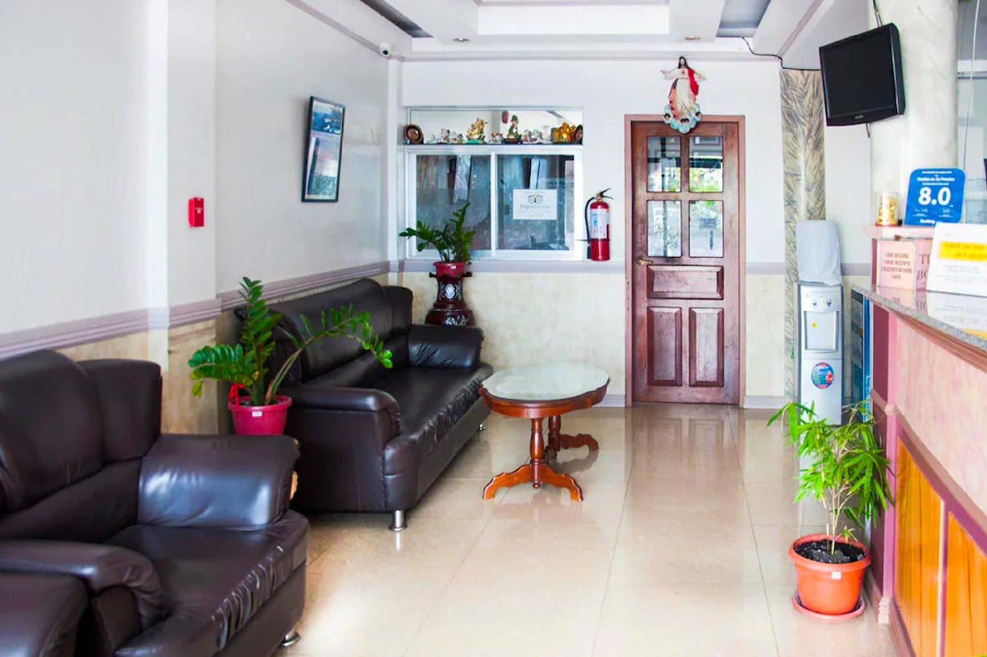 Mbg Travellers Inn Powered By Cocotel Puerto Princesa Ngoại thất bức ảnh