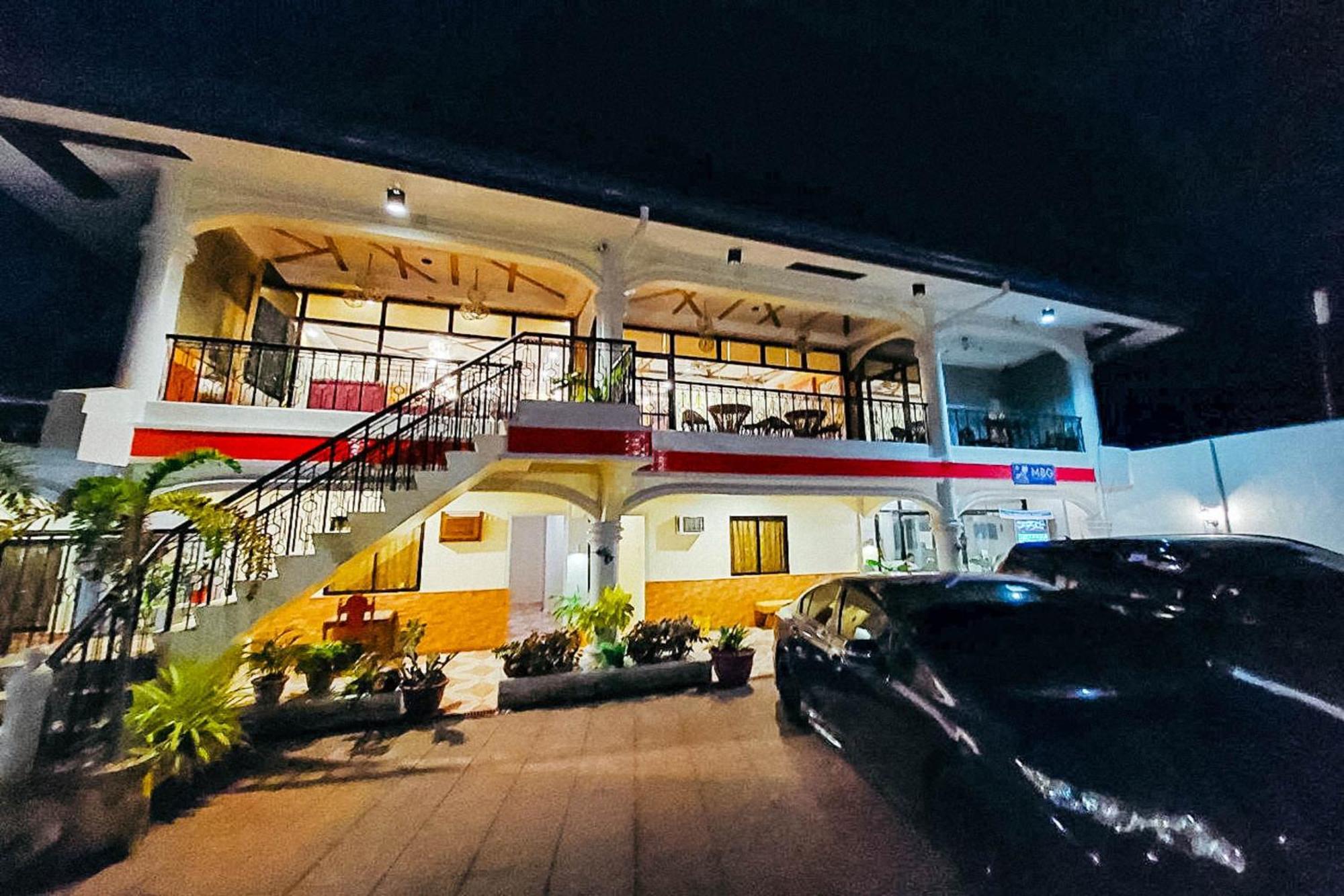 Mbg Travellers Inn Powered By Cocotel Puerto Princesa Ngoại thất bức ảnh